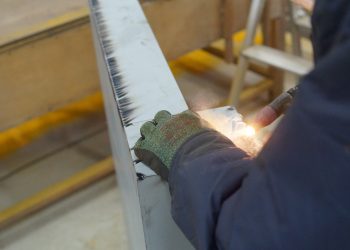 MinSalud recuerda a las EPS e IPS que su responsabilidad es proteger a sus trabajadores, pagar sus salarios a tiempo y darles los elementos de seguridad