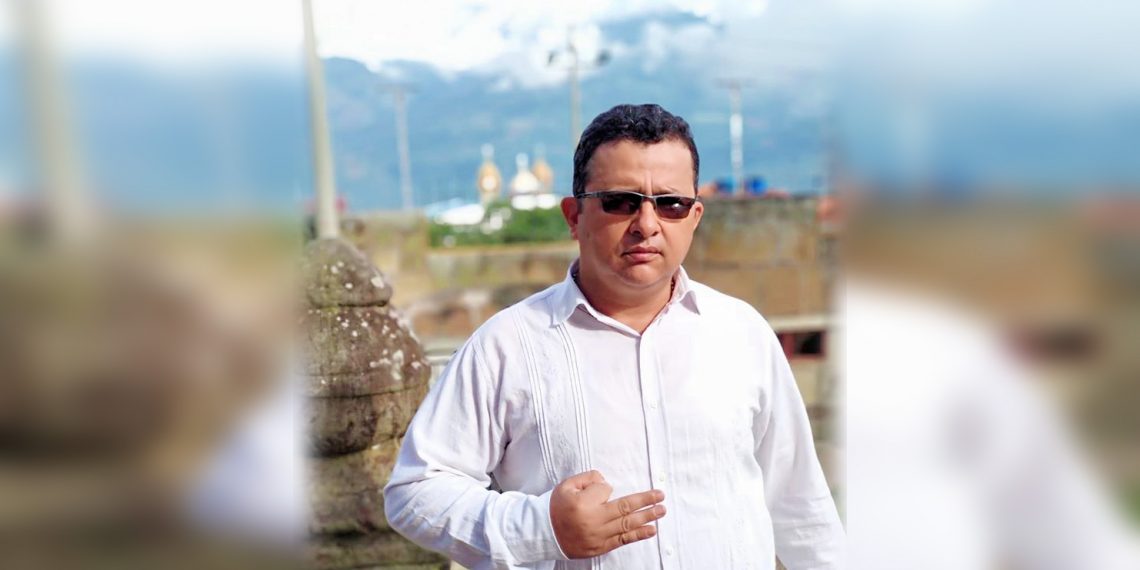 Persigo a los corruptos y no aspiro al concejo o la Alcaldía”: Veedor que denunció a la alcaldesa del Socorro