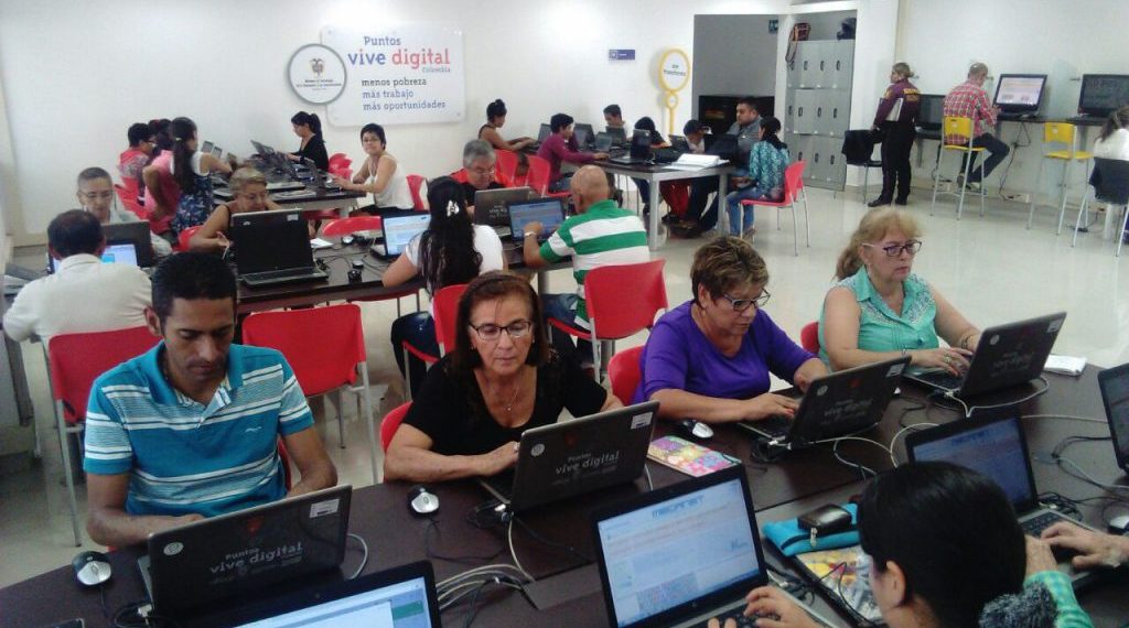 Desde la virtualidad, los Puntos Digitales de Bucaramanga continúan cursos para los ciudadanos