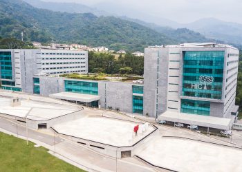 El director del Hospital Internacional de Colombia habla de la atención a pacientes con Covid-19