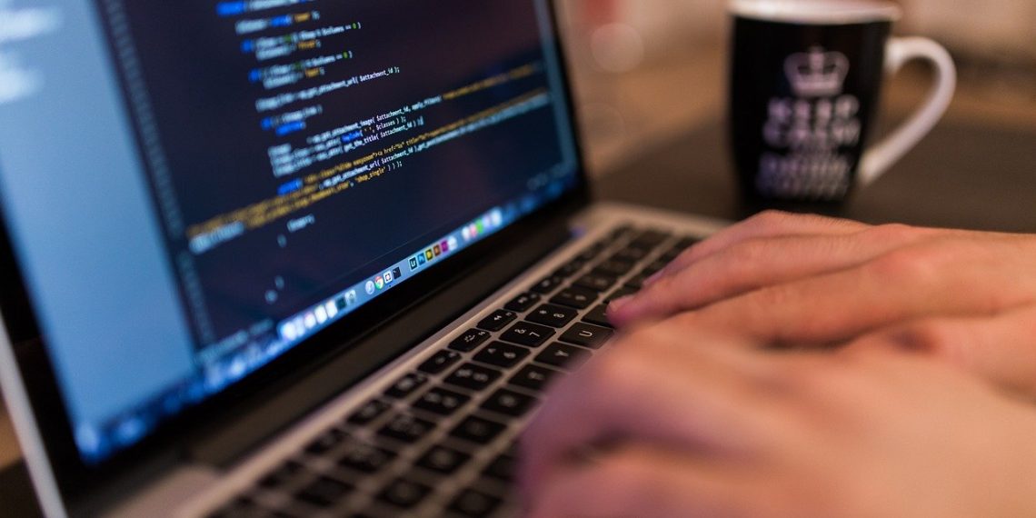 Ministerio TIC lanza 5 convocatorias de apoyo a emprendedores y empresarios digitales de toda Colombia