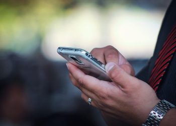 Cuidado al contestar por teléfono de 4 a 5 de la tarde