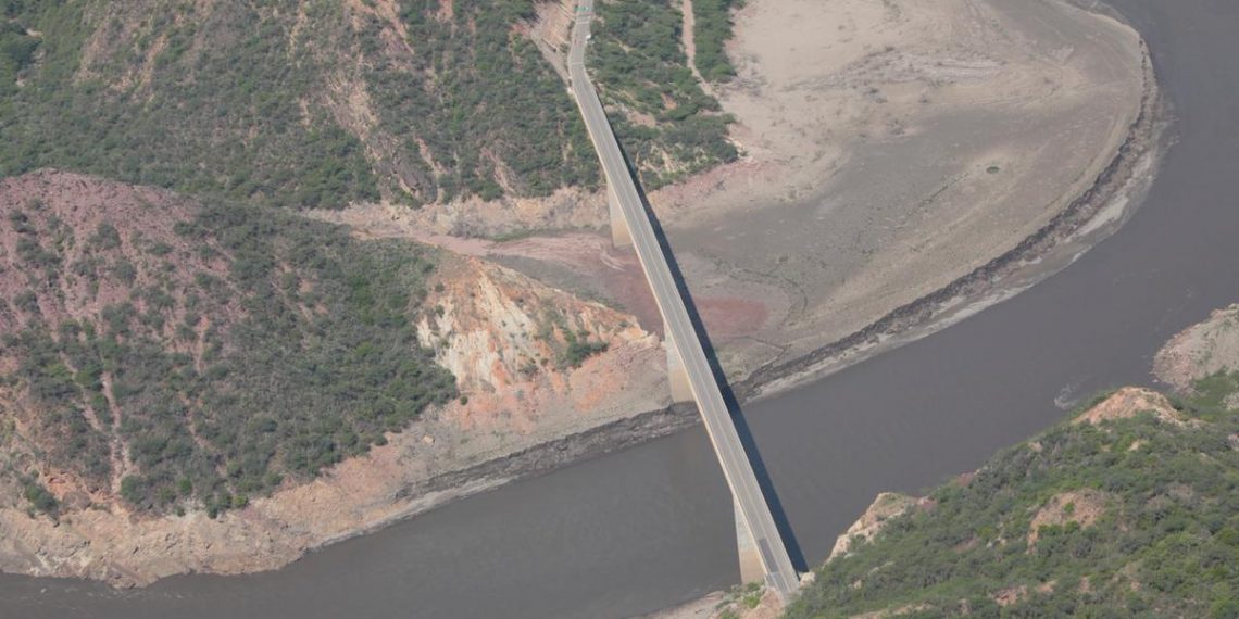 Gobierno adelanta importante inversión en obras de infraestructura vial en Santander a través del Compromiso por Colombia