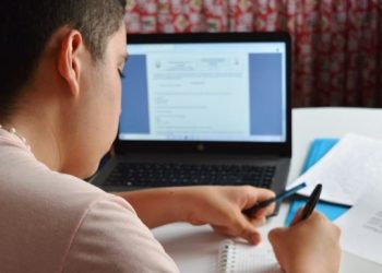 Alcaldía de Bucaramanga entregará 1.103 computadores, a seis colegios oficiales, para apoyar la educación en casa