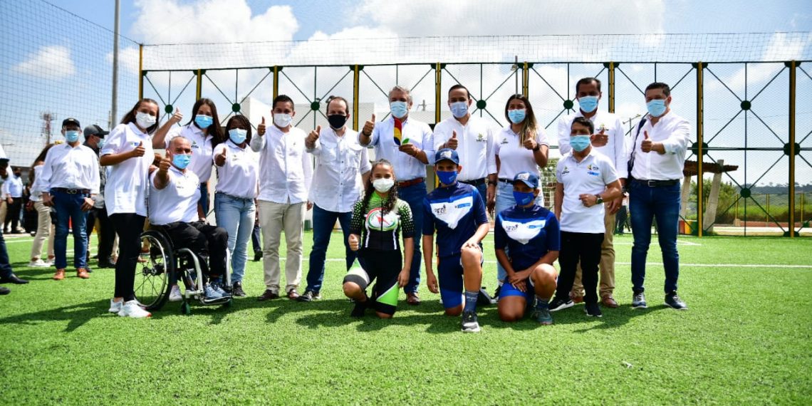Presidente Iván Duque inauguró el parque recreativo y deportivo Valle de los Ángeles en Lebrija