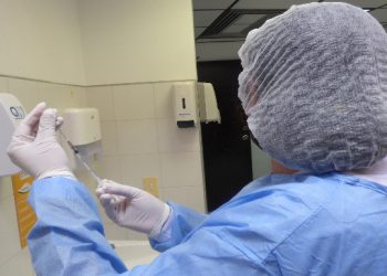 Disponibles vacantes para auxiliares de enfermería en proceso de vacunación contra el Covid-19