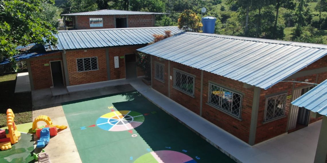 Más de 130 estudiantes se benefician con la reconstrucción de la Escuela Lizama 2