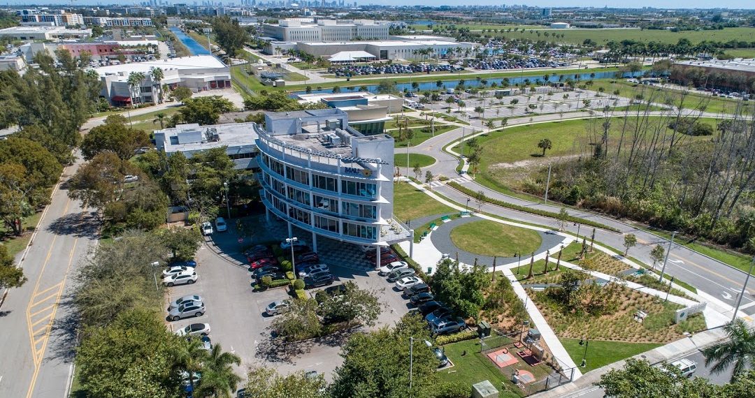 El rector de Uniciencia Diego Tamayo explicó el convenio con una universidad de Miami