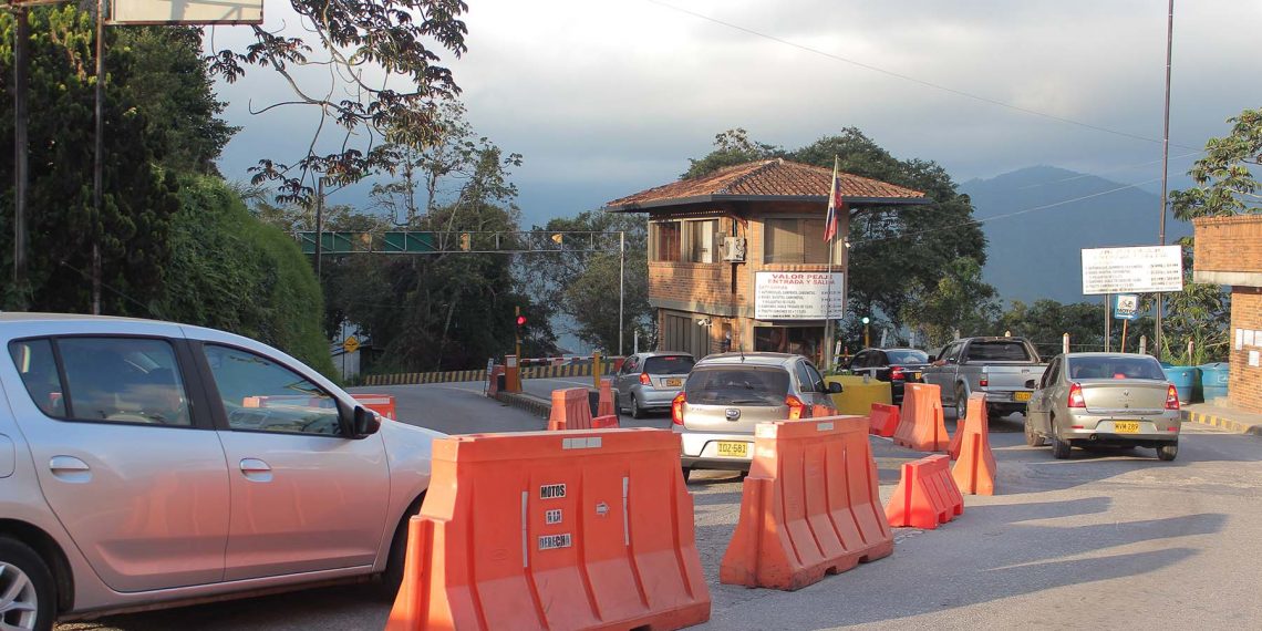 Sigue rechazo al peaje la Mesa de los Santos