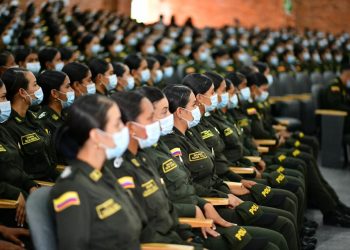 Más de 600 mujeres se forman como policías en Santander