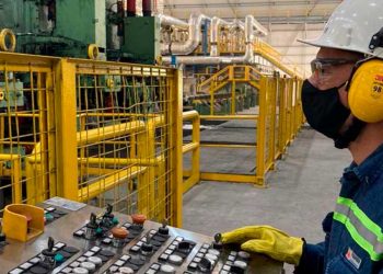 Tasa de desempleo fue del 13,7% en 2021, reportó el DANE