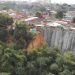 Más de un un kilometro de pantallas ancladas protegerá a las familias del barrio Nariño