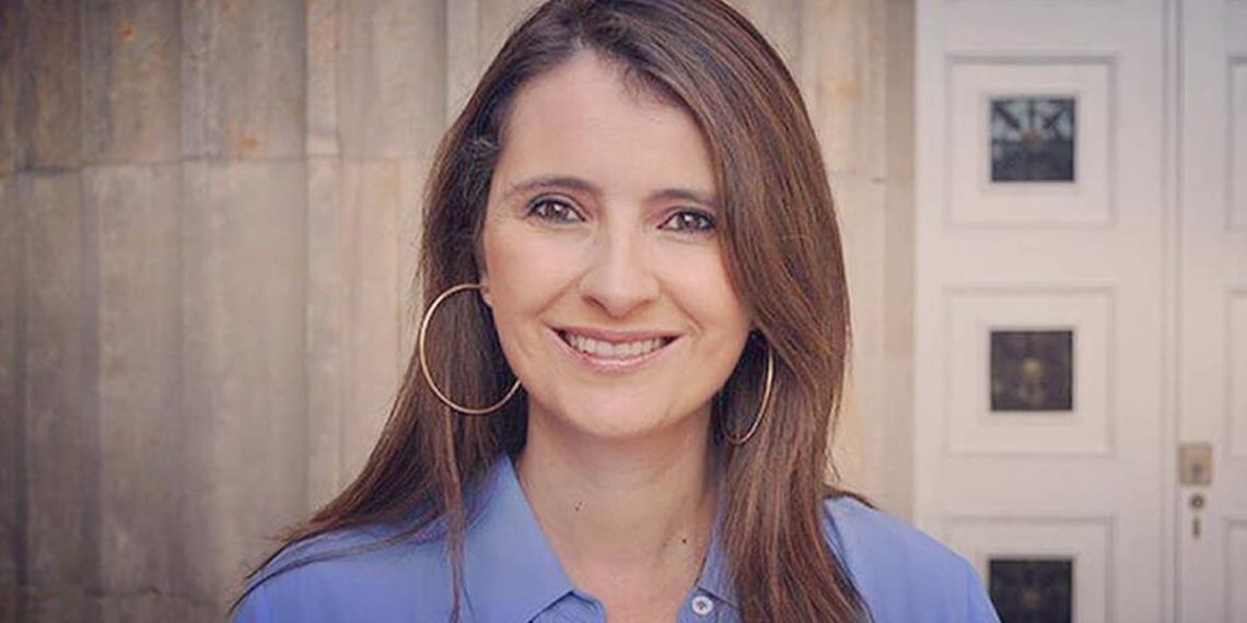 Paloma Valencia admite que el uribismo ha incumplido ciertas propuestas, pero pide respaldar la lista del Centro Democrático