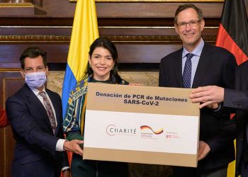 Colombia recibe 500.000 pruebas PCR donadas por el Gobierno de Alemania