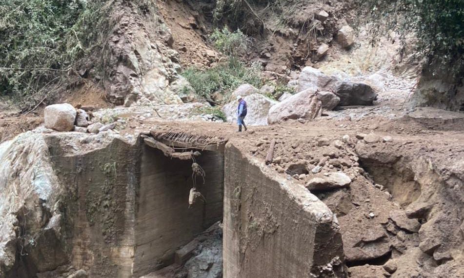 Seguirá cerrada la vía Curos – Málaga