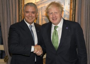 Colombia y Reino Unido formalizan un TLC