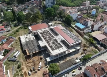 Suspenden por un mes obras del hospital de San Gil