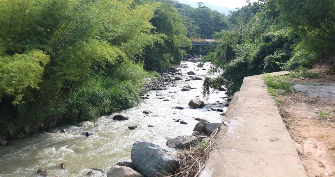 Alertan por aumento de mercurio en el río Suratá
