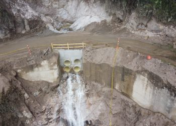 Habilitan paso controlado a un carril en la vía Curos – Málaga