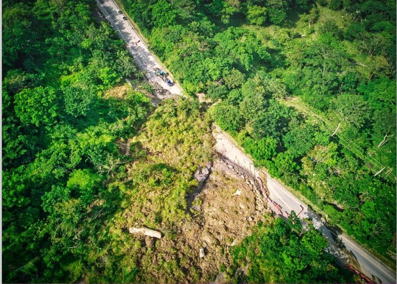 Ruta del Cacao, entre deslizamientos y aperturas parciales