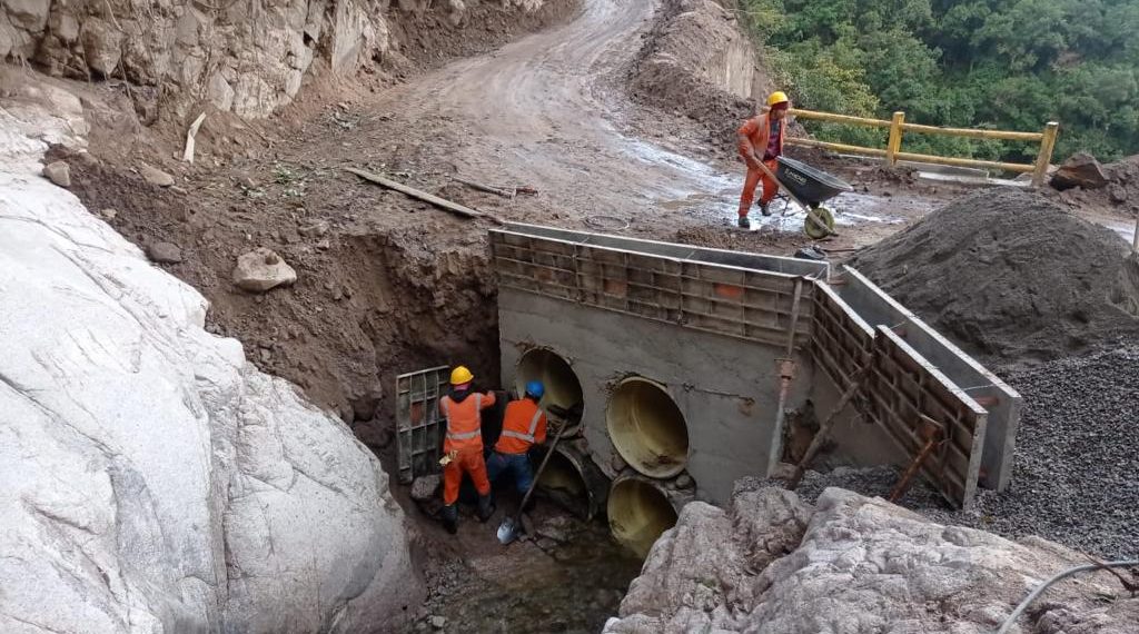 Sigue cerrada la vía Curos – Málaga