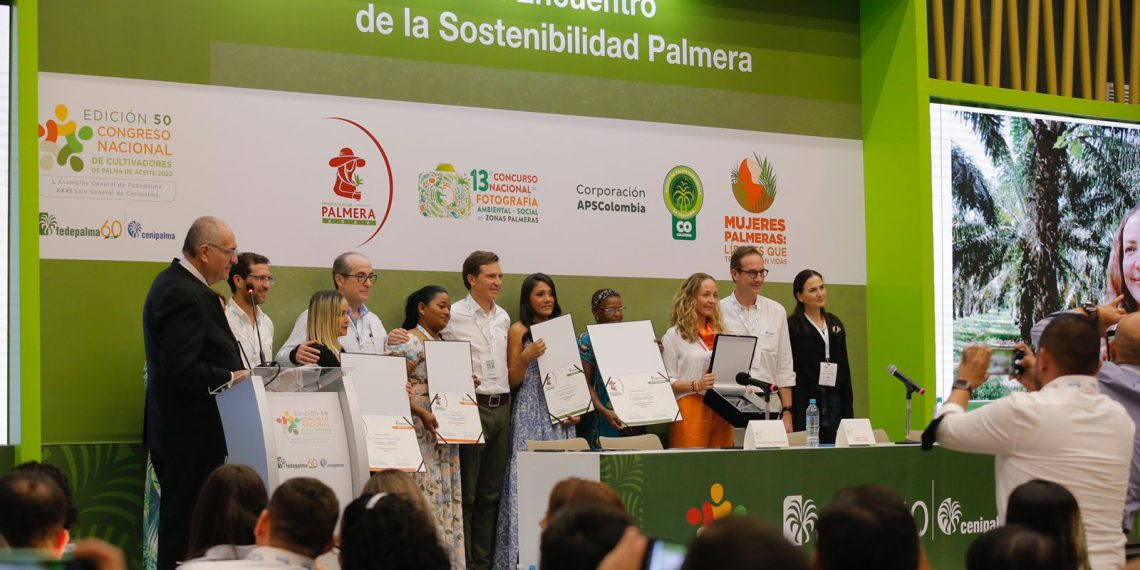 Destacan aporte de la mujer al gremio palmicultor