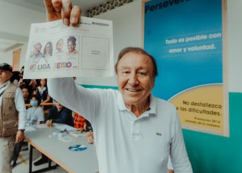 Santander logró nueva curul en el Congreso, la de Rodolfo Hernández