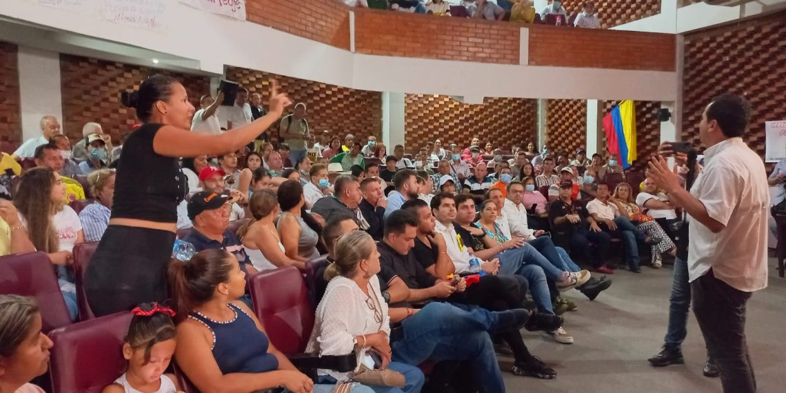 Rotundo no de la comunidad al peaje en Rionegro