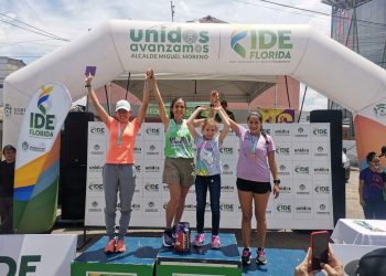 Ana Joaquina Rondón, de 44 años, ganó carrera atlética en Floridablanca