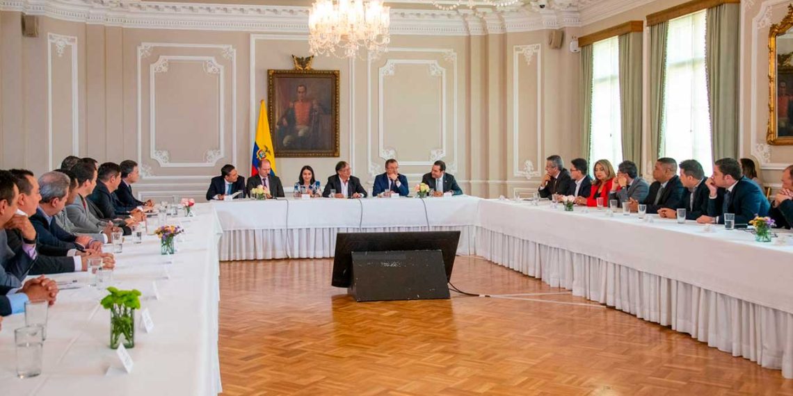 Petro les solicitó a los gobernadores mapas de riesgo para prevenir emergencias por lluvias