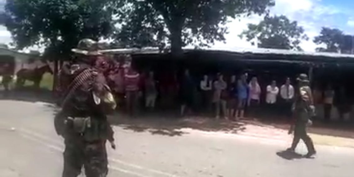 Disidencias de las Farc patrullaron en la vereda Santo Domingo de Tame, Arauca