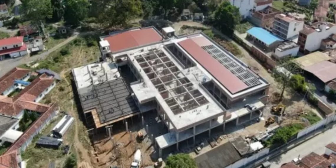 Juez ordena reiniciar obras en Hospital de San Gil y evitar más suspensiones
