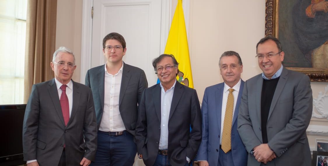 Los temas claves de la reunión Petro – Uribe