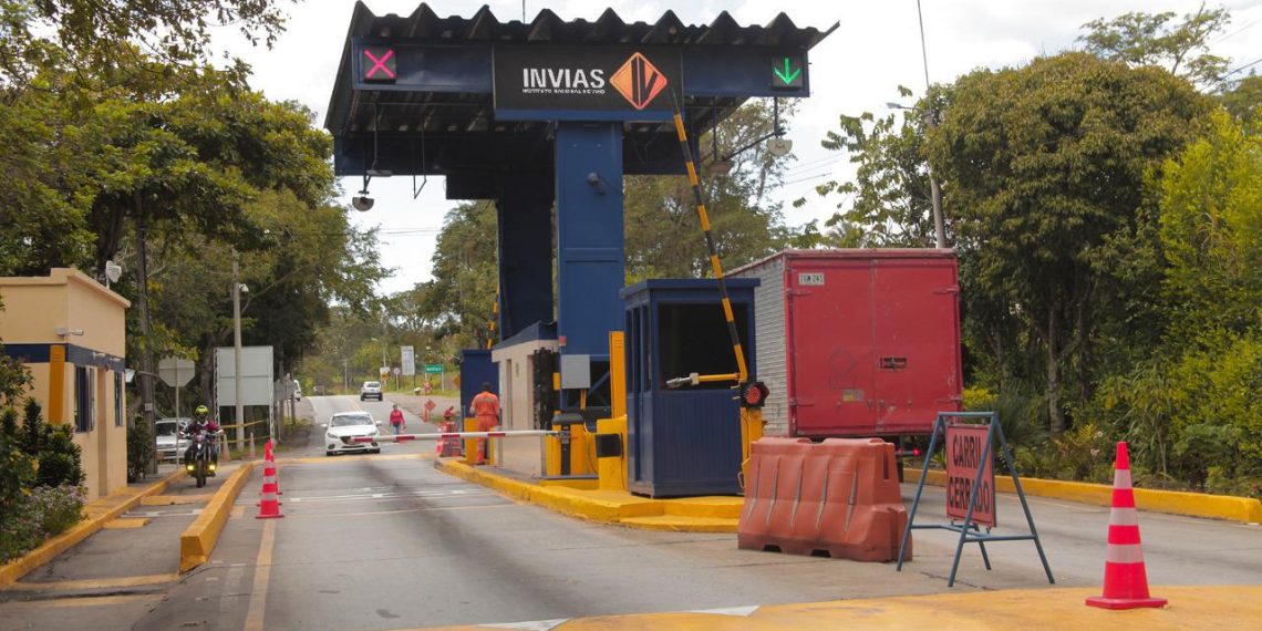 Habilitan paso a dos carriles en los peajes de Curití y Los Curos