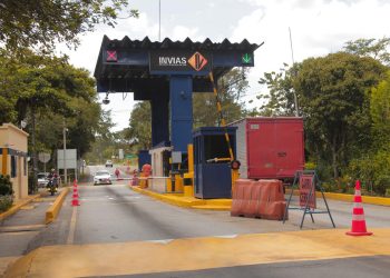 Habilitan paso a dos carriles en los peajes de Curití y Los Curos