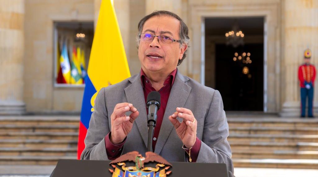 Petro convocó a los colombianos a participar en los diálogos regionales