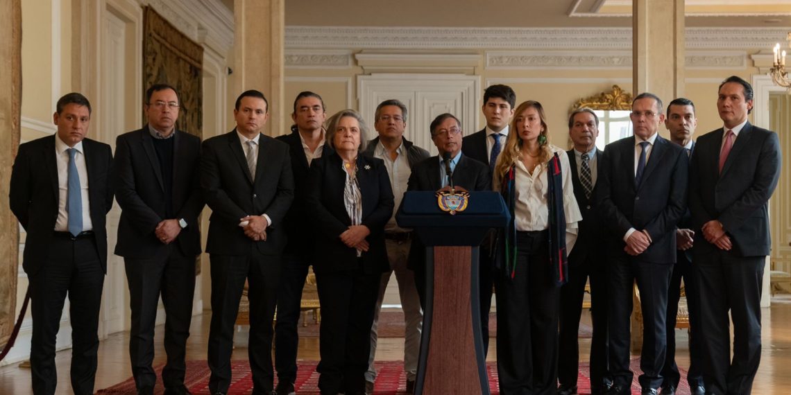 Impuesto a las altas pensiones se retira de la reforma tributaria: Petro