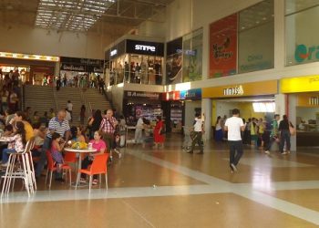 La actividad comercial aumenta el empleo en Colombia