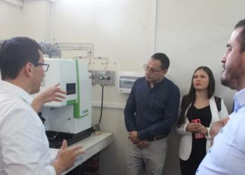 Expertos UIS y UTS crean dispositivo que impacta el sector cacaotero