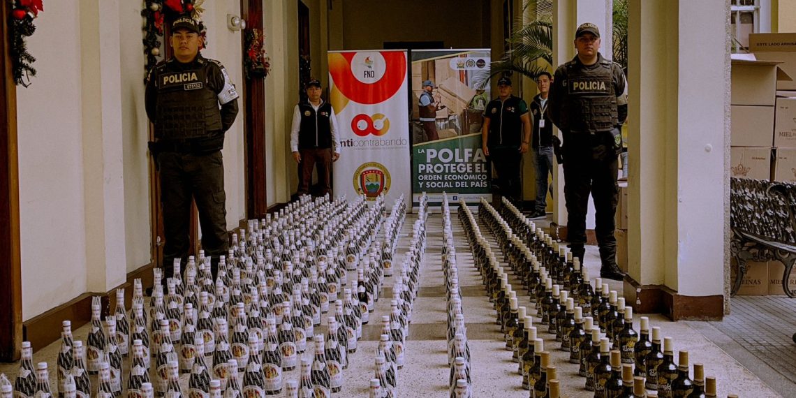 Decomisan más de 2 mil botellas de licor ilegal en Bucaramanga