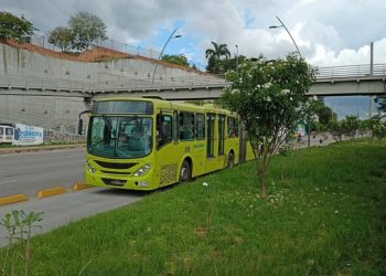 Tarifa de Metrolínea a $2.800 y la carrera mínima de taxi a $6.200