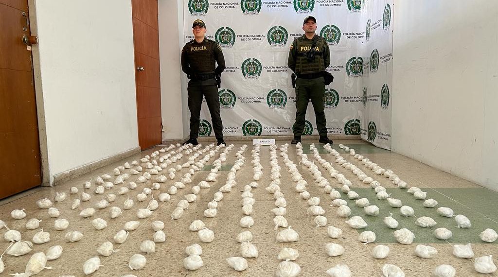 Capturan a joven con 7.200 bolsas plásticas con derivados de la cocaína