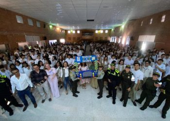 El regreso a clase contó con acompañamiento policial