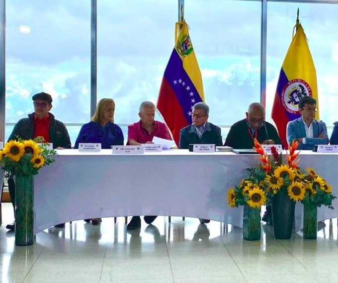 Eln dice que no ha discutido cese al fuego bilateral con el Gobierno Nacional