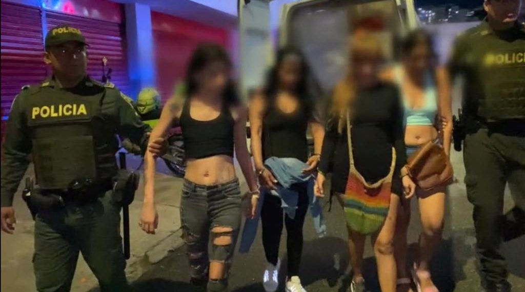 Cuatro mujeres fueron capturadas por hurto a un taxista