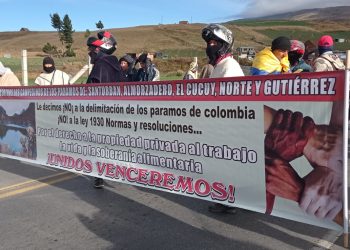 Continúa bloqueo de vías en Santander por cuenta del paro campesino
