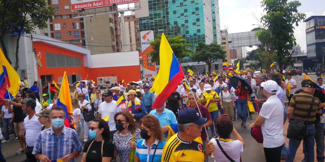 Opositores a Petro marcharon contra las reformas sociales