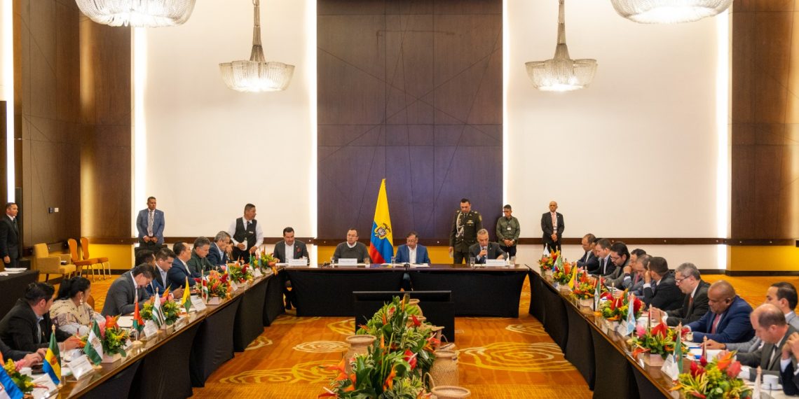 La atención primaria y preventiva es el eje de la reforma a la salud: Petro ante gobernadores