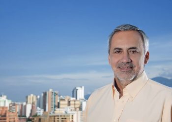 Juez envía a prisión domiciliaria al exsecretario de Salud, Ricardo Flórez