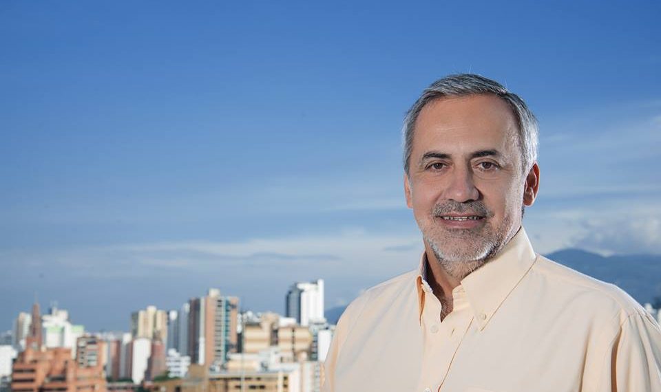 Juez envía a prisión domiciliaria al exsecretario de Salud, Ricardo Flórez